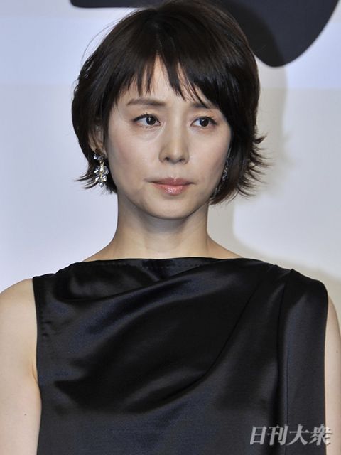 石田ゆり子「日本一かわいい47歳」その人気の秘密の画像