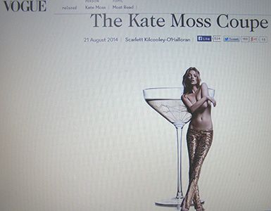 その形、美しすぎる！ ケイト・モスの乳房で型取りされたグラスの画像