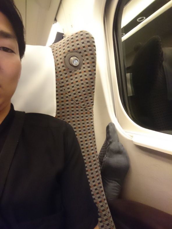 ノンスタ石田が激怒！ 新幹線でマナー違反の乗客に「すげー不愉快」の画像