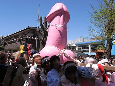 ショック!!「かなまら祭」で男性器モニュメントが自粛の画像