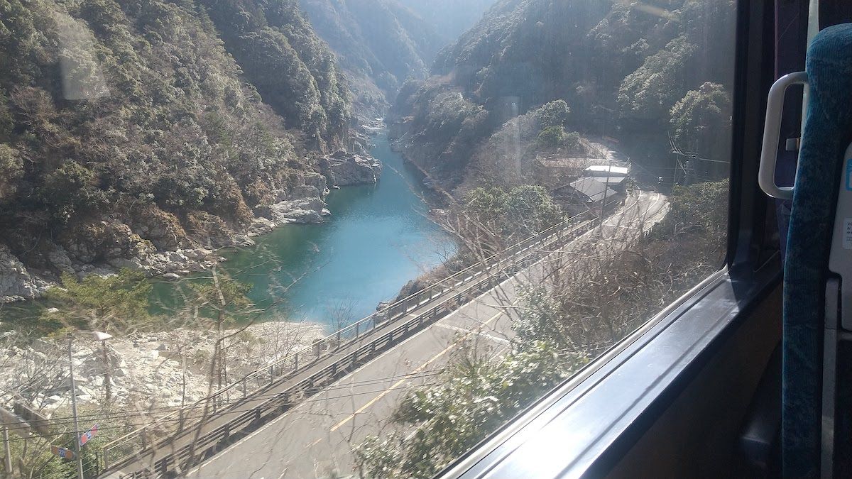車窓からは絶景の連続！  四国山地を越える「土讃線」おすすめ「途中下車」スポット3の画像